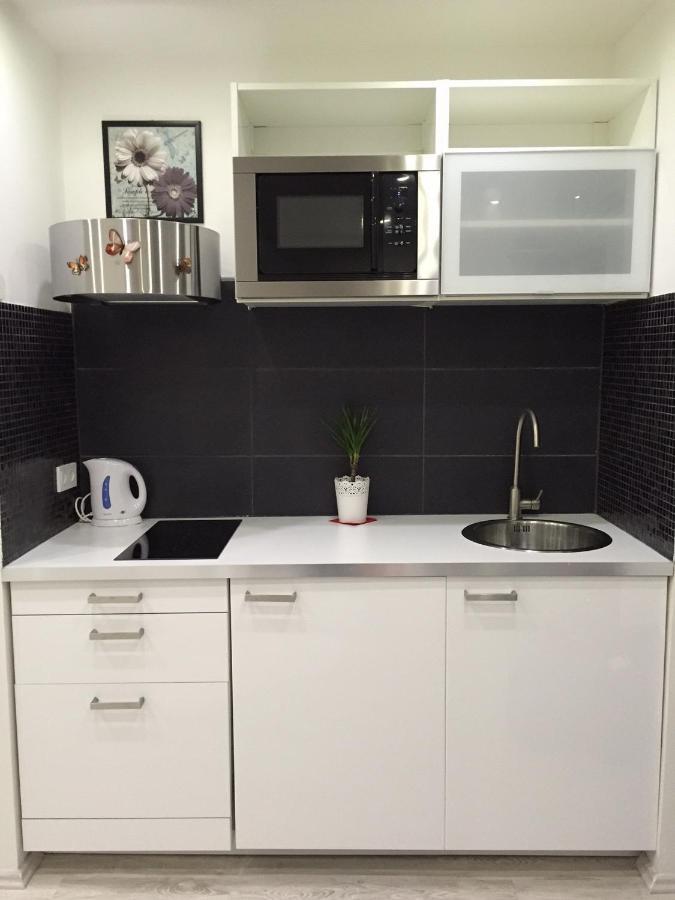 City Center Apartment With Gym & Spa Budapest Bagian luar foto