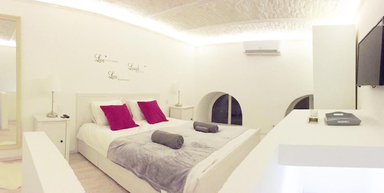 City Center Apartment With Gym & Spa Budapest Bagian luar foto